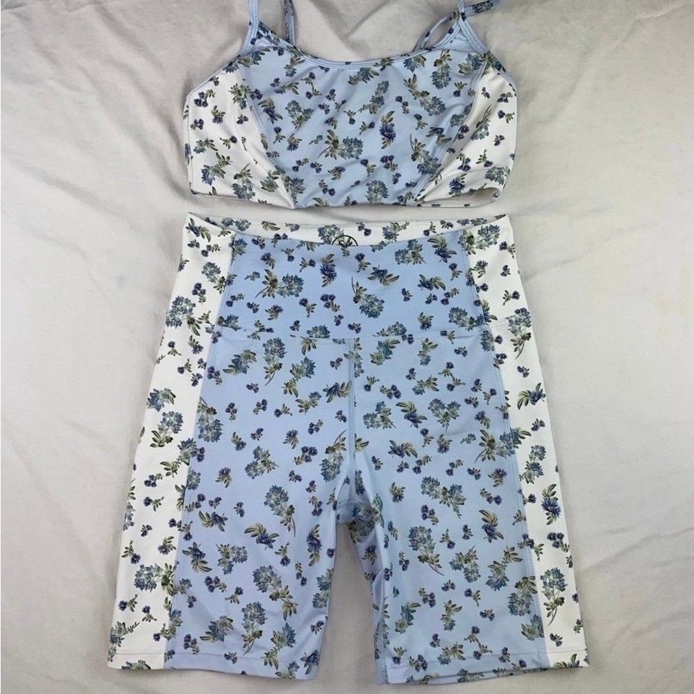 NEW Athletic set